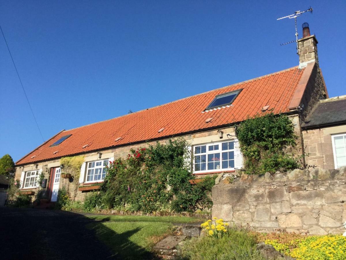Birdsong Cottage Bed And Breakfast Chathill Exterior photo
